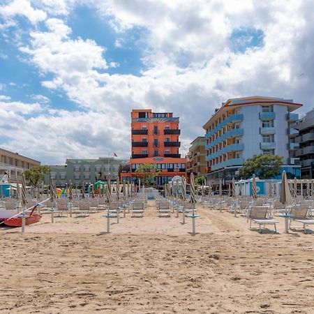 Hotel Giorgetti Orange Беллария-Иджеа-Марина Экстерьер фото